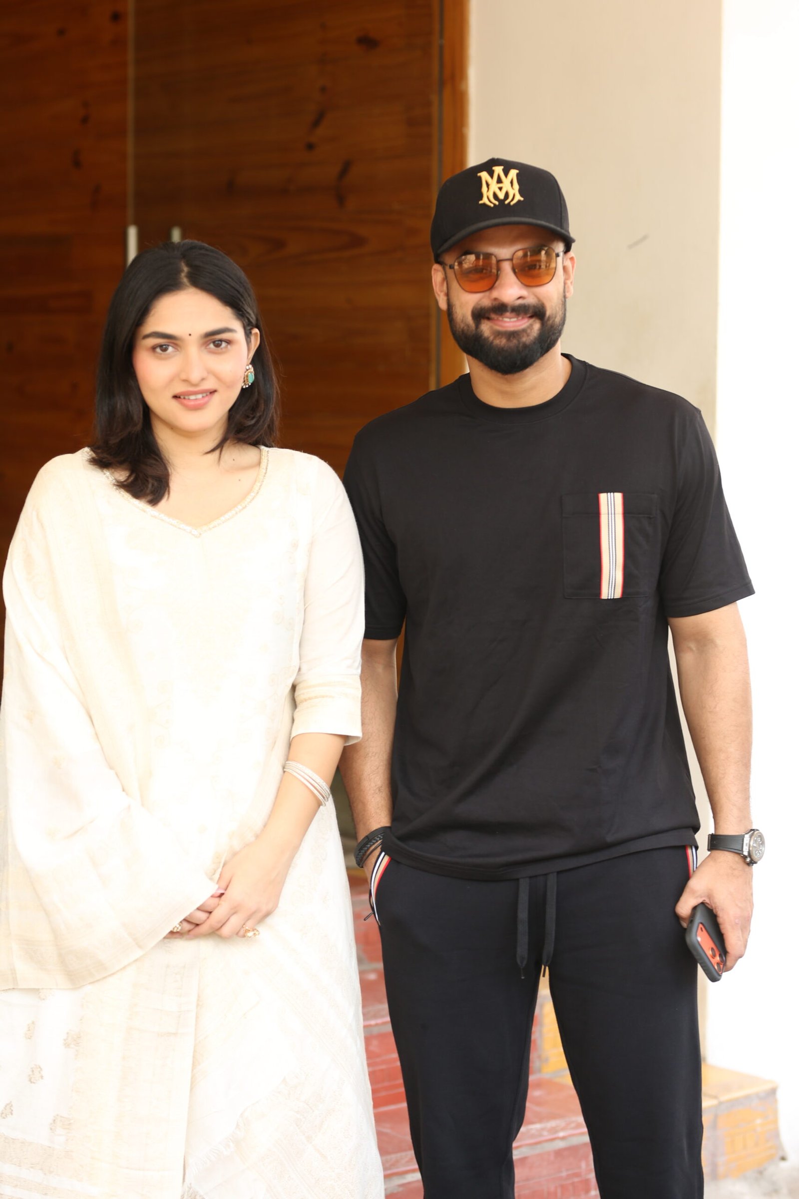 #EmotionalDrama
#FamilyMovie
#FeelGood
#MysteryDrama
#HeartTouching
#InvestigationStory
#TovinoThomas
#KayaduLohar
#MalayalamCinema
#FamilyWatch