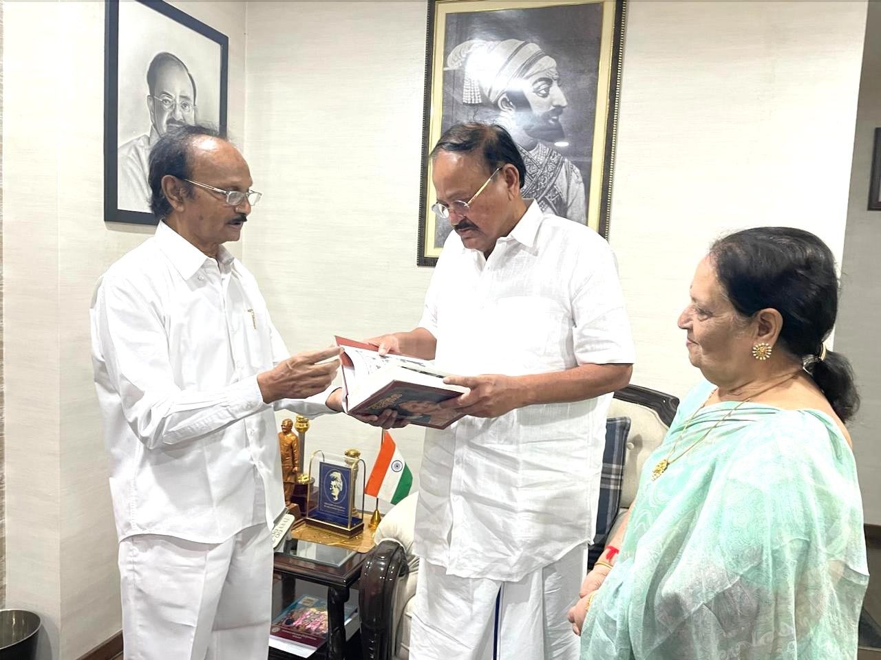 Mirzapuram Rani Krishnaveni
Krishnaveni inspiration
Indian women leaders
Inspirational women India
Women empowerment
Telugu history
Role models for youth
Inspirational stories
Women pioneers
Legacy and leadership